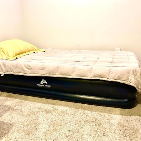 Deluxe House Apartment Съри Екстериор снимка
