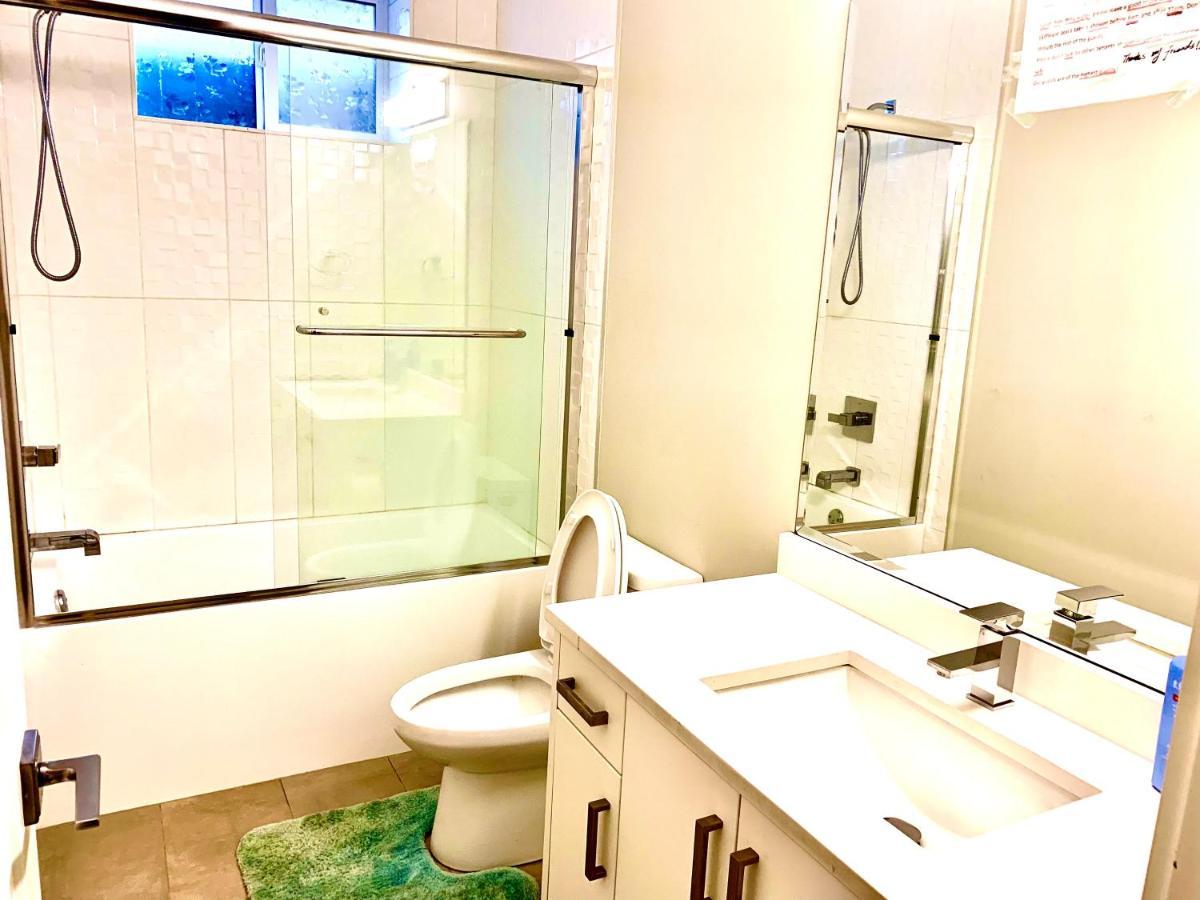 Deluxe House Apartment Съри Екстериор снимка