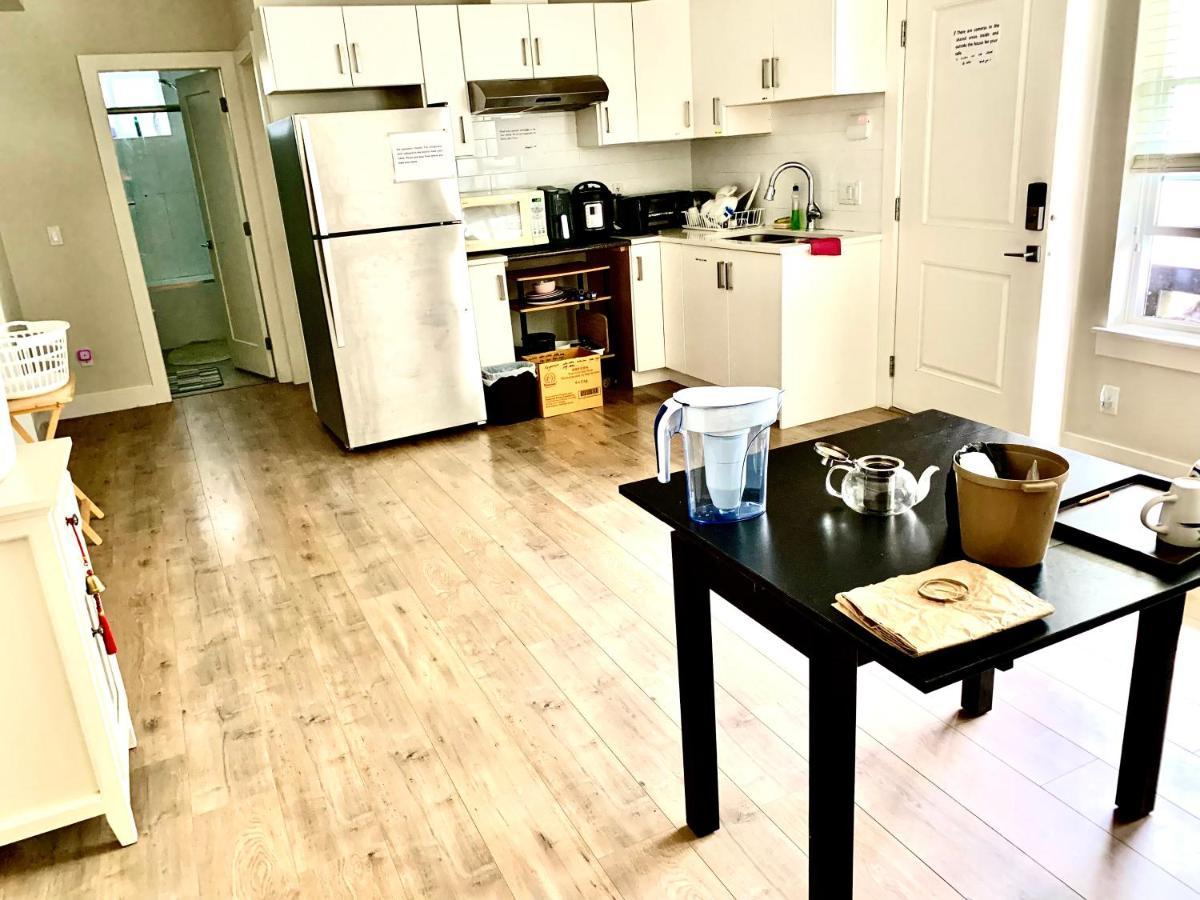 Deluxe House Apartment Съри Екстериор снимка